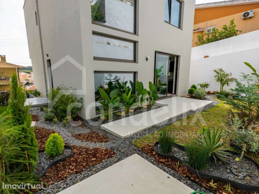 Moradia T3 de luxo na Amoreira, Cascais - Grande imagem: 3/60