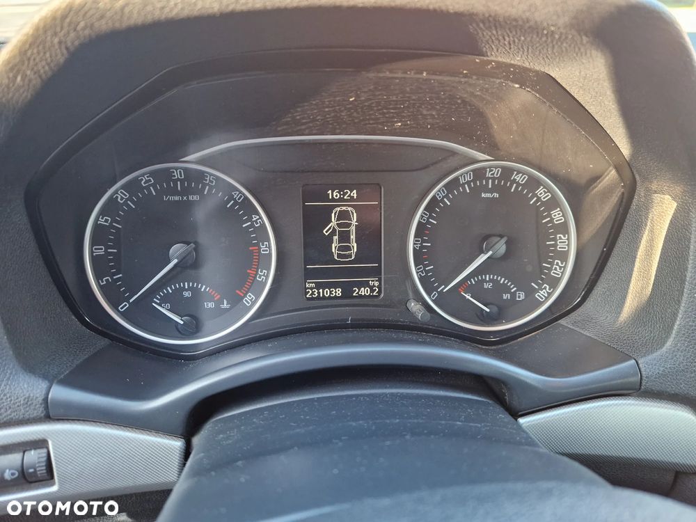 Skoda Octavia 2.0 TDI DPF Elegance - 22