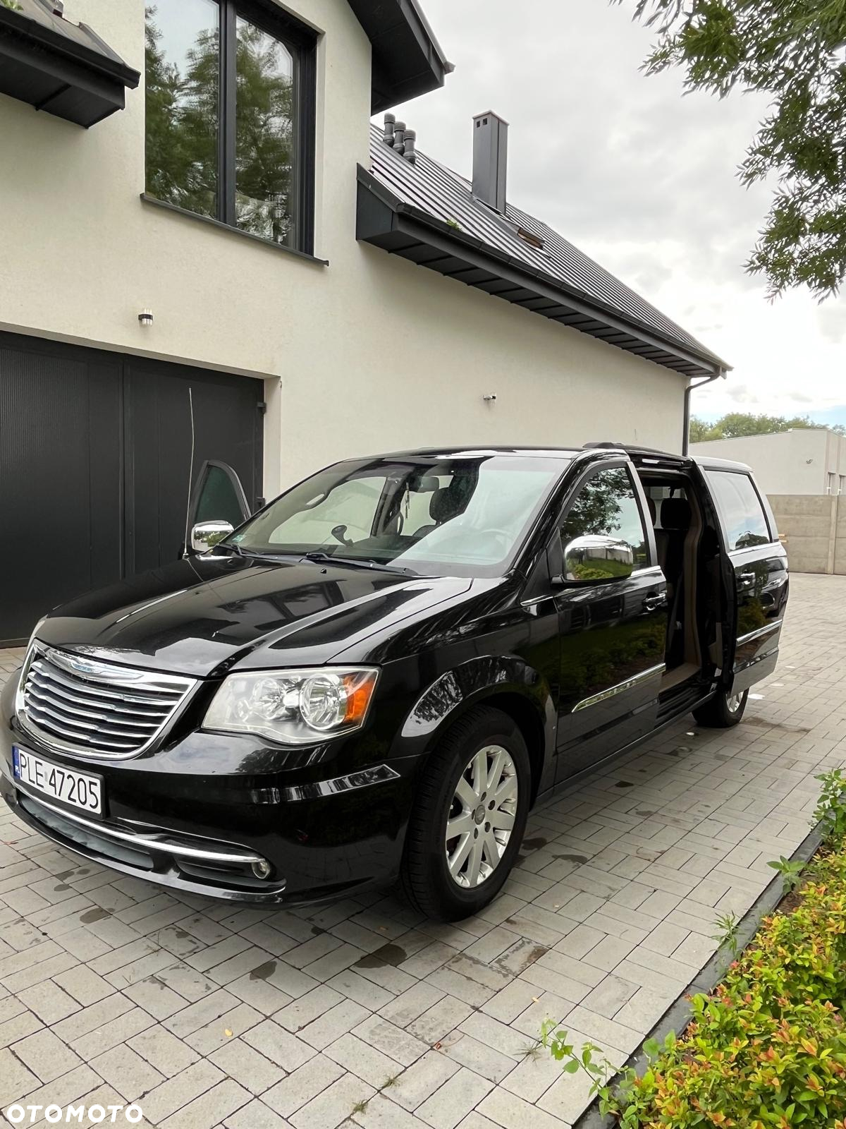 Chrysler Town & Country 3.6 Touring - 5
