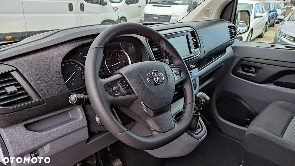 Toyota ProAce - 27
