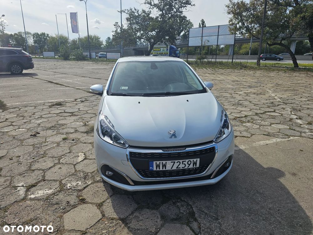Peugeot 208 1.2 PureTech GPF Signature S&S - 3