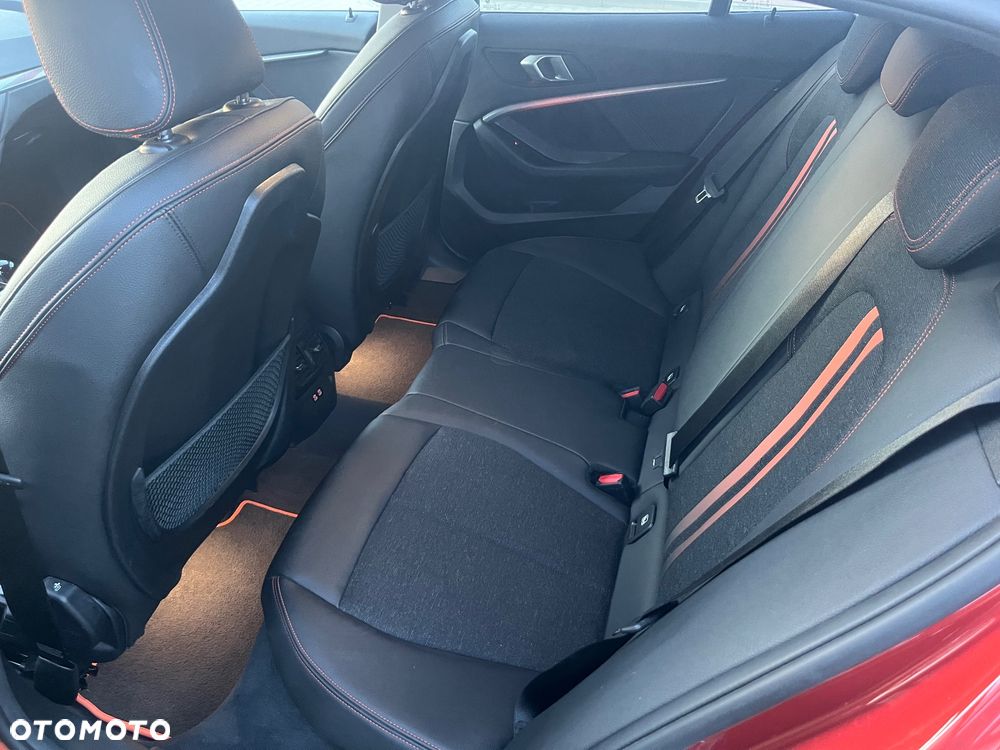 BMW Seria 1 118i Sport Line Shadow - 17