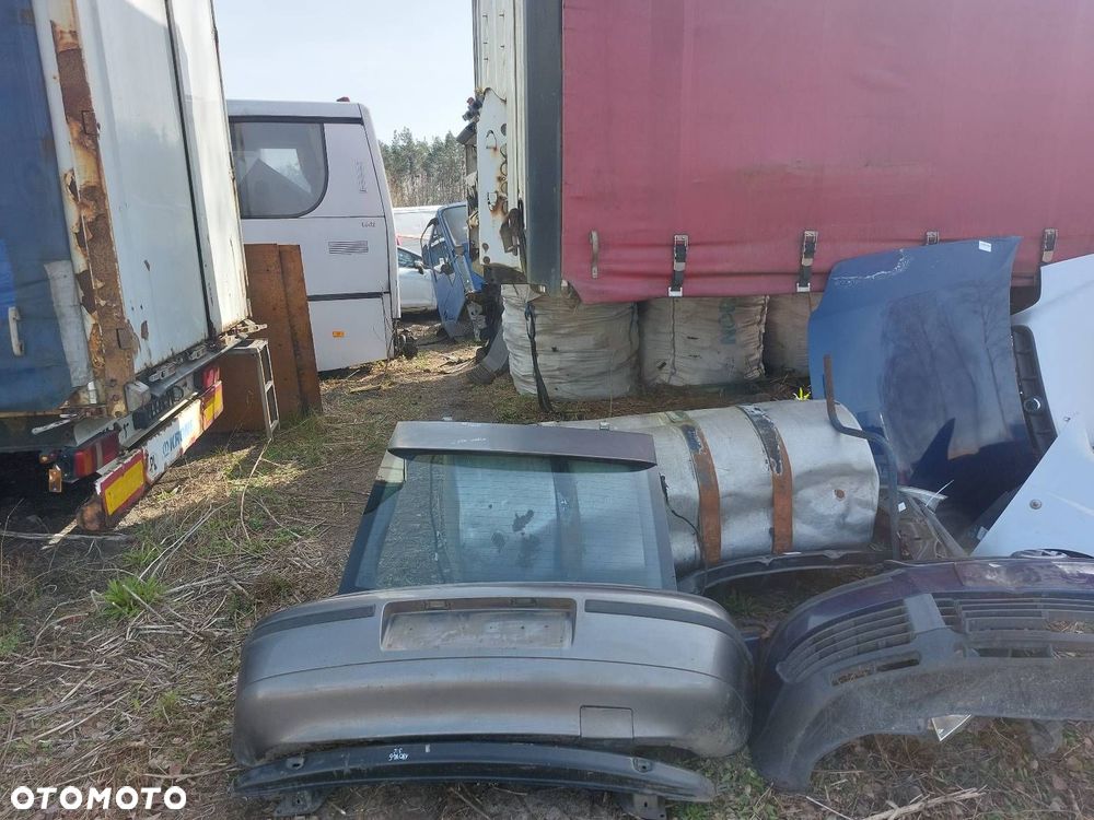 KOMPLETNY TYŁ KLAPA ZDERZAK LAMPA PRAWA LEWA SEAT LEON I - 2