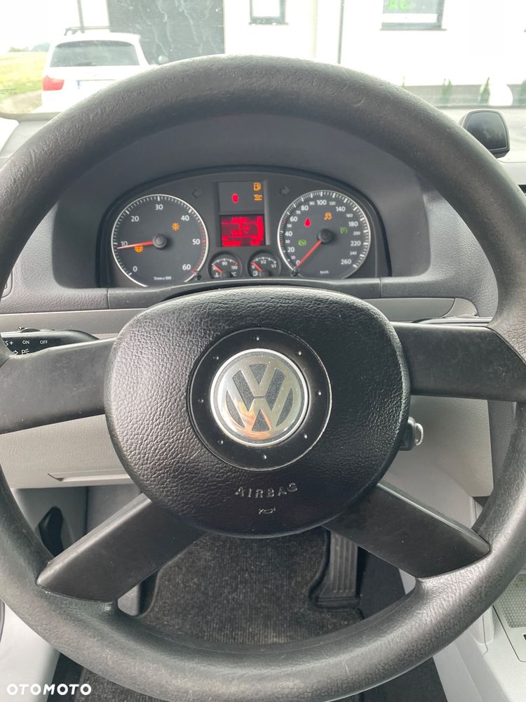 Volkswagen Touran 2.0 TDI DSG United - 28