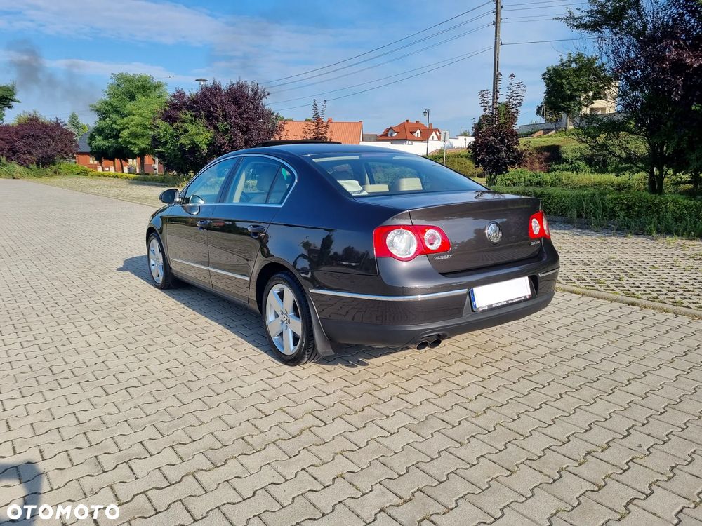 Volkswagen Passat - 3
