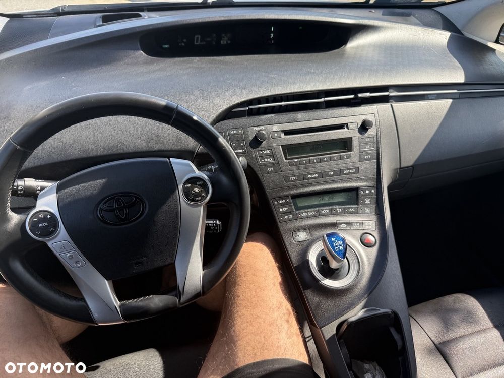 Toyota Prius - 5