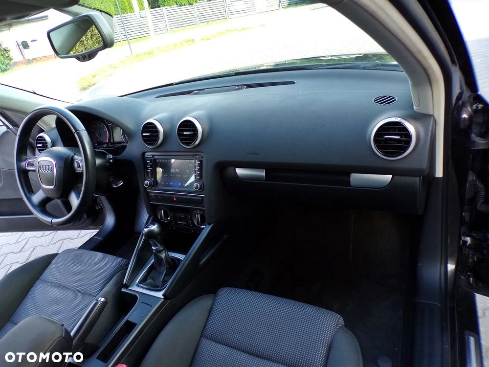 Audi A3 Sportback 1.4 TFSI Ambiente - 16