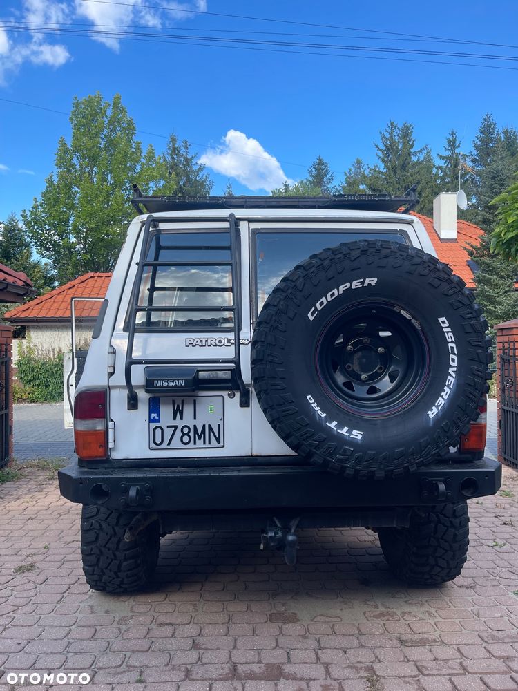 Nissan King Cab - 5