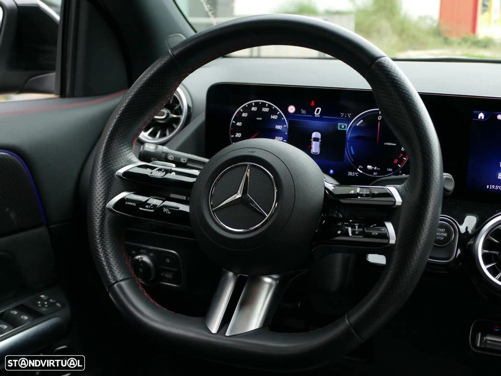Mercedes-Benz GLA 250 e AMG Line - 38