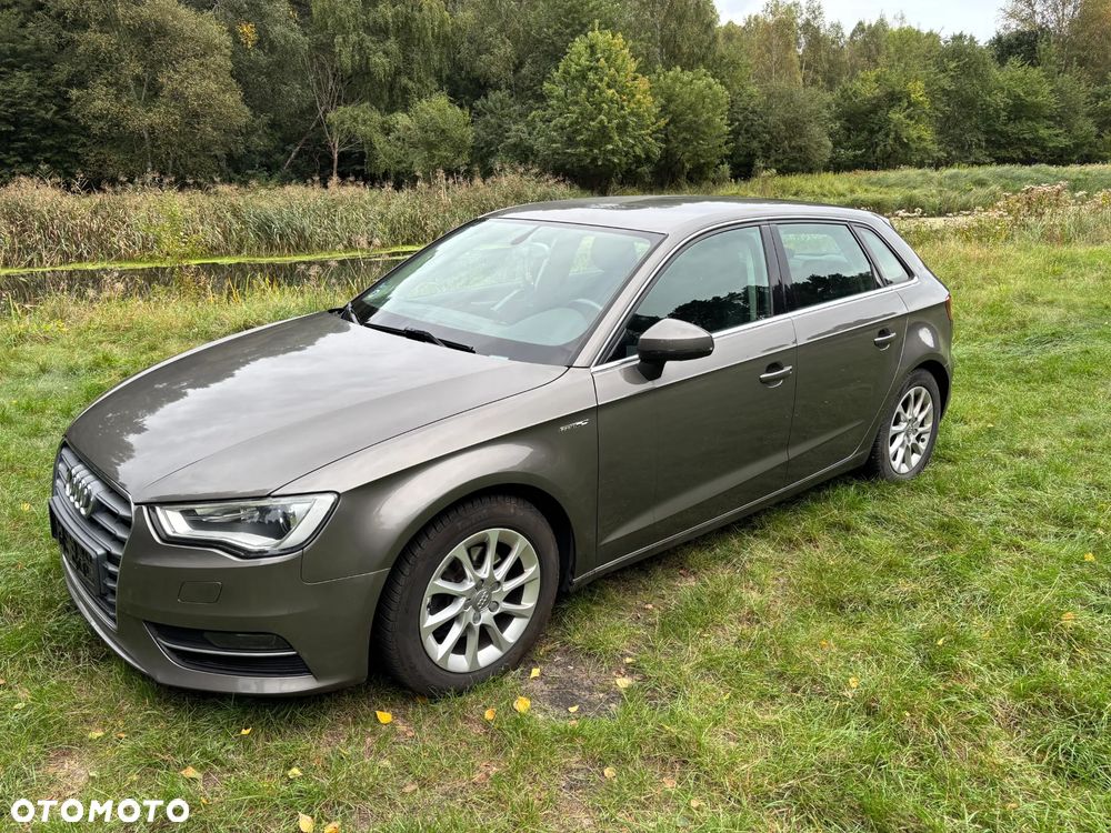 Audi A3 Sportback - 2