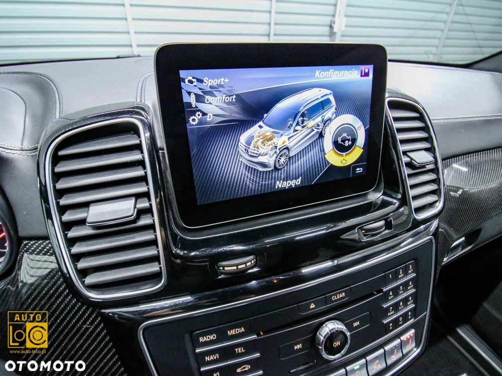 Mercedes-Benz GLS - 29
