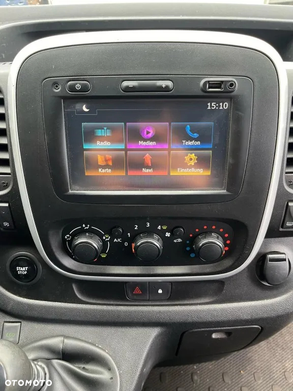 Radio z Nawigacją Renault Trafic III Talento NV300 Vivaro B 2018r Europa