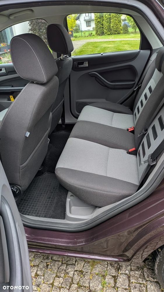 Ford Focus - 12