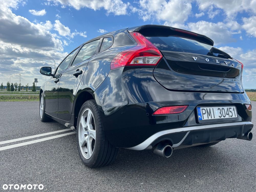 Volvo V40 T2 Drive-E Momentum - 23