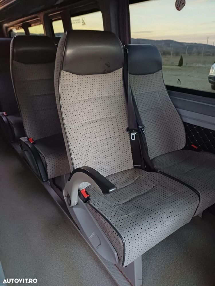 Mercedes-Benz Sprinter - 10