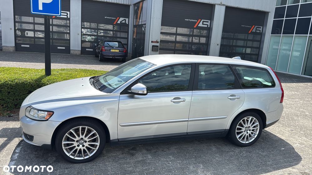 Volvo V50 - 3