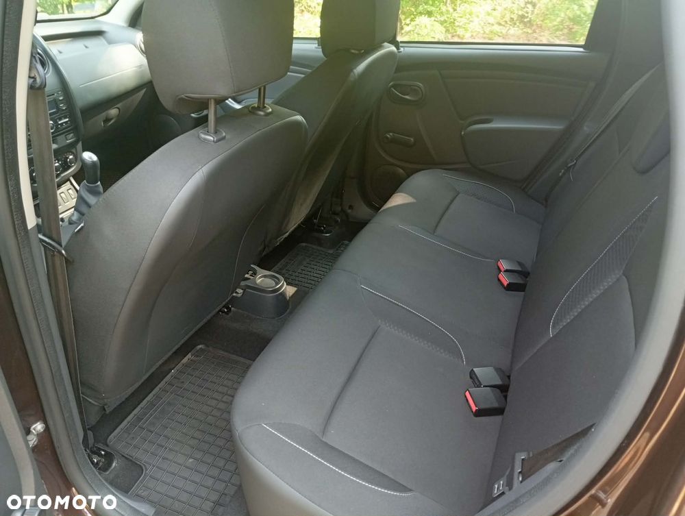 Dacia Duster 1.6 SCe Open S&S - 11