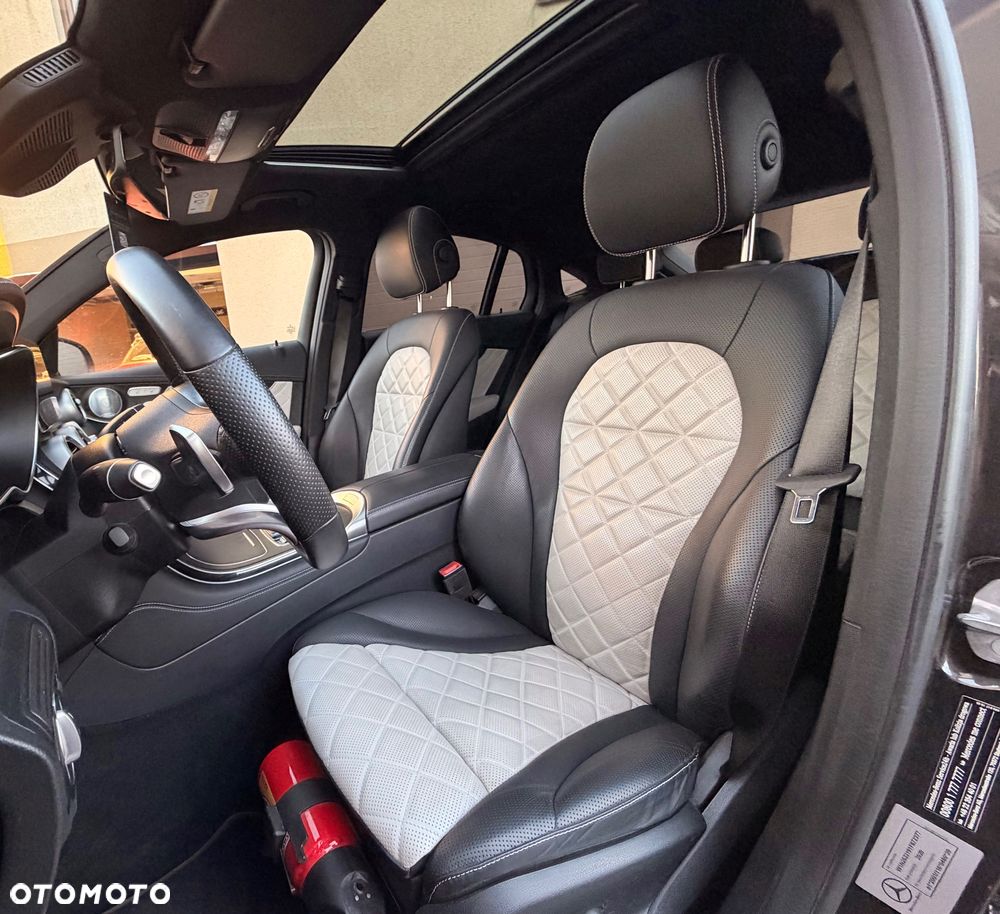 Mercedes-Benz GLC 300 d 4-Matic - 16