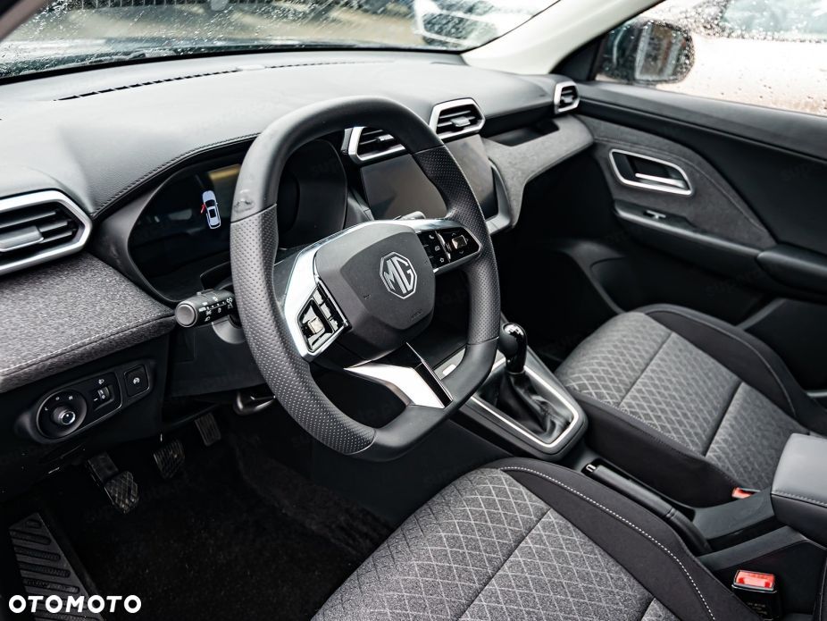 MG ZS - 7