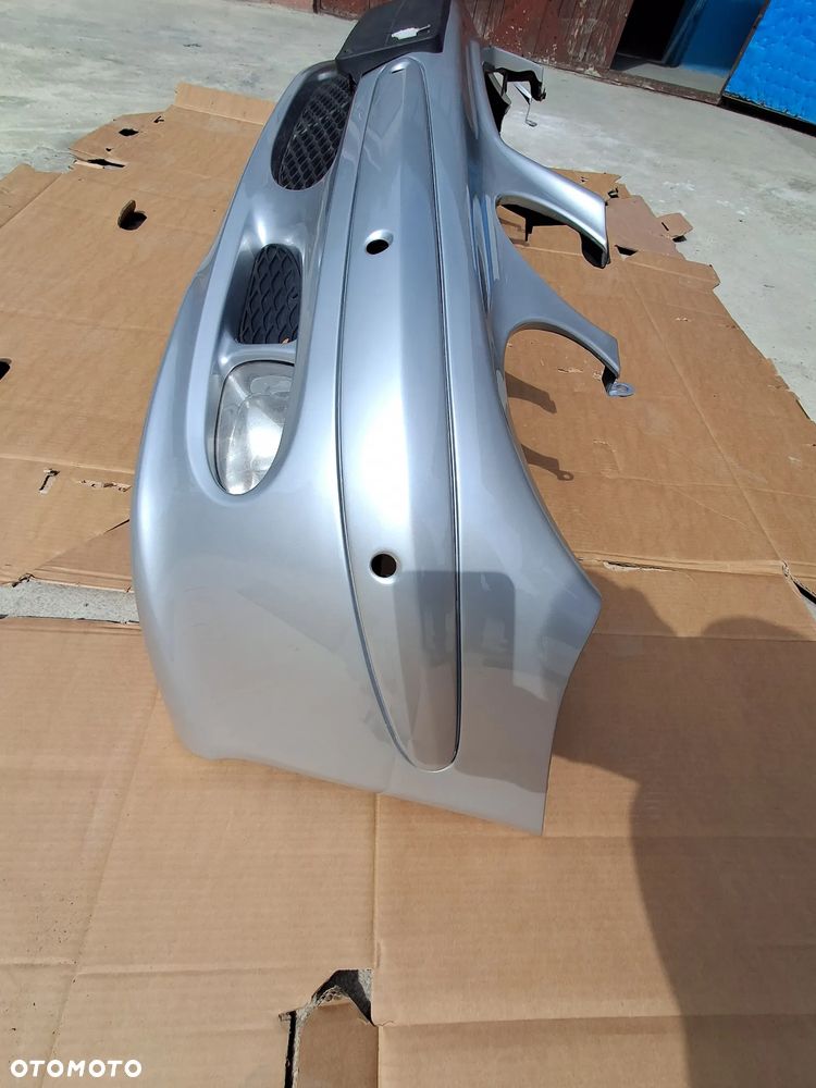 Zderzak przedni Mercedes E klasa W211 LAK 744 Classic - 5