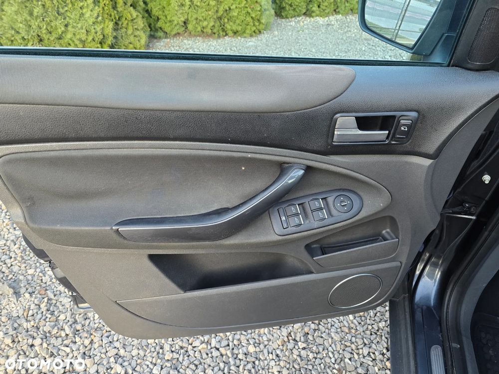 Ford Kuga 2.0 TDCi 4x4 Trend - 10