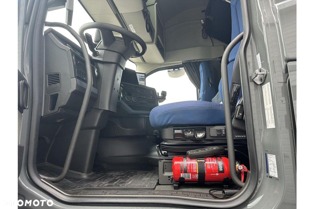 Volvo 2024 FH 4x2 XLOW 460 I-Save Globetrotter XL!!! - 7