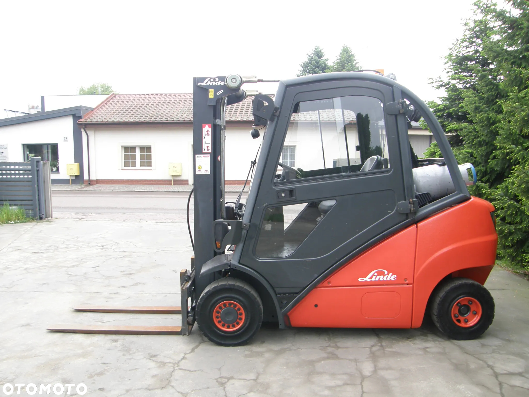 Linde H25T TRIPLEX 4,75m kabina przesuw z Niemiec - 13