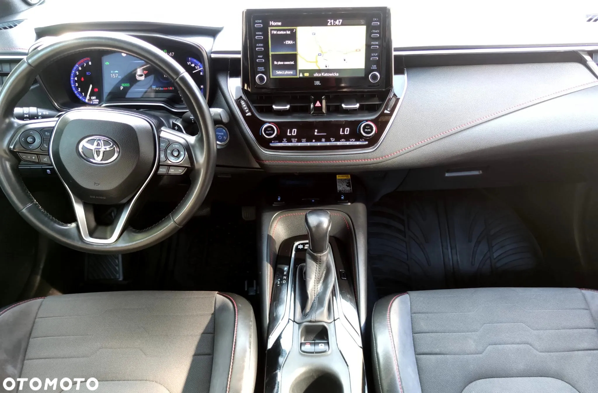 Toyota Corolla 2.0 Hybrid Executive - 13