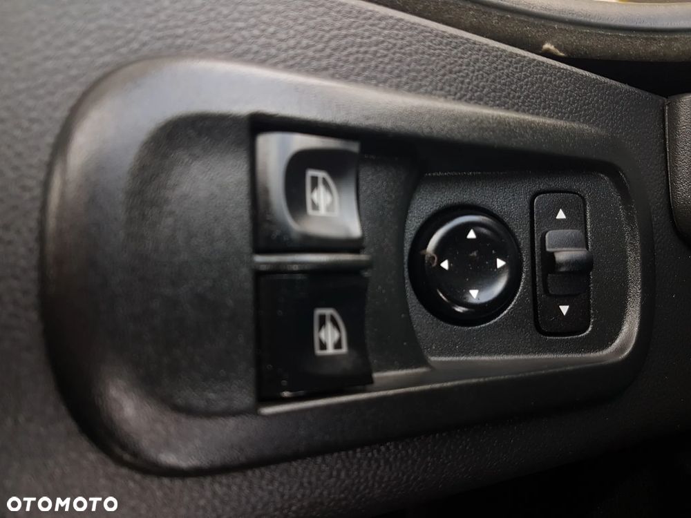 Renault MASTER KONTENER 8EP 4,21x2,23x2,22 KLIMA MANUAL  6-BIEGÓW KRAJOWY DMC 3500KG - 9