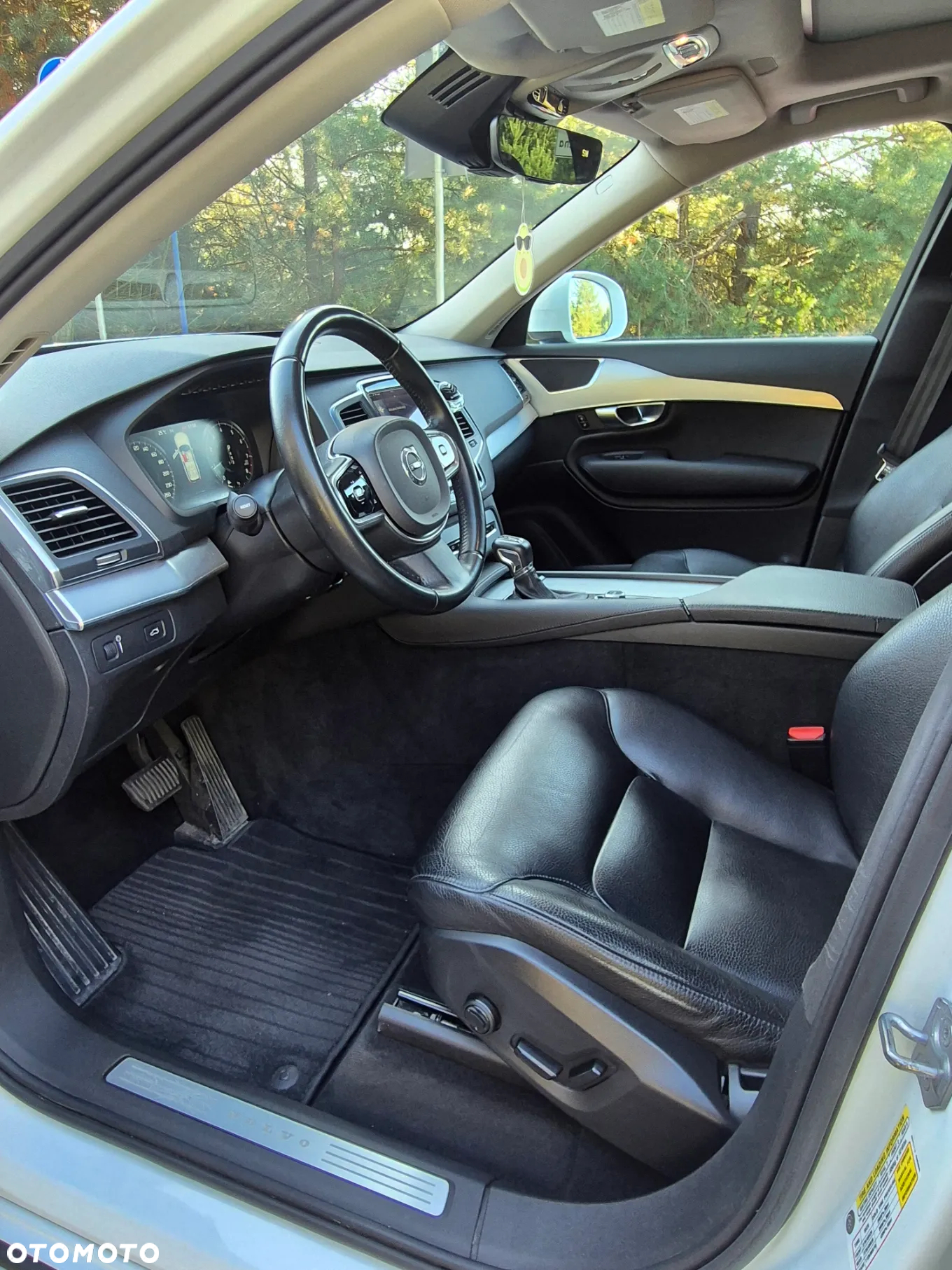 Volvo XC 90 T6 AWD Momentum 7os - 15