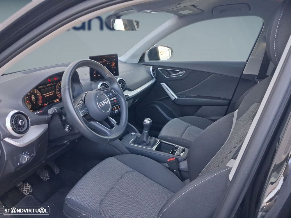 Audi Q2 30 TFSI Advanced — fotografia 16