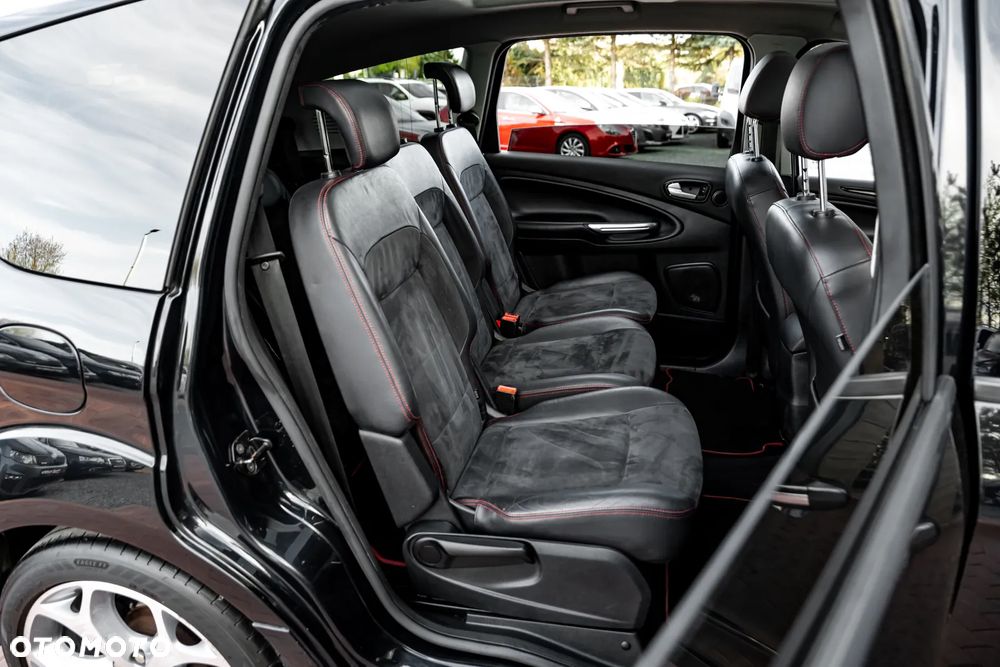 Ford S-Max 2.5 Titanium - 22