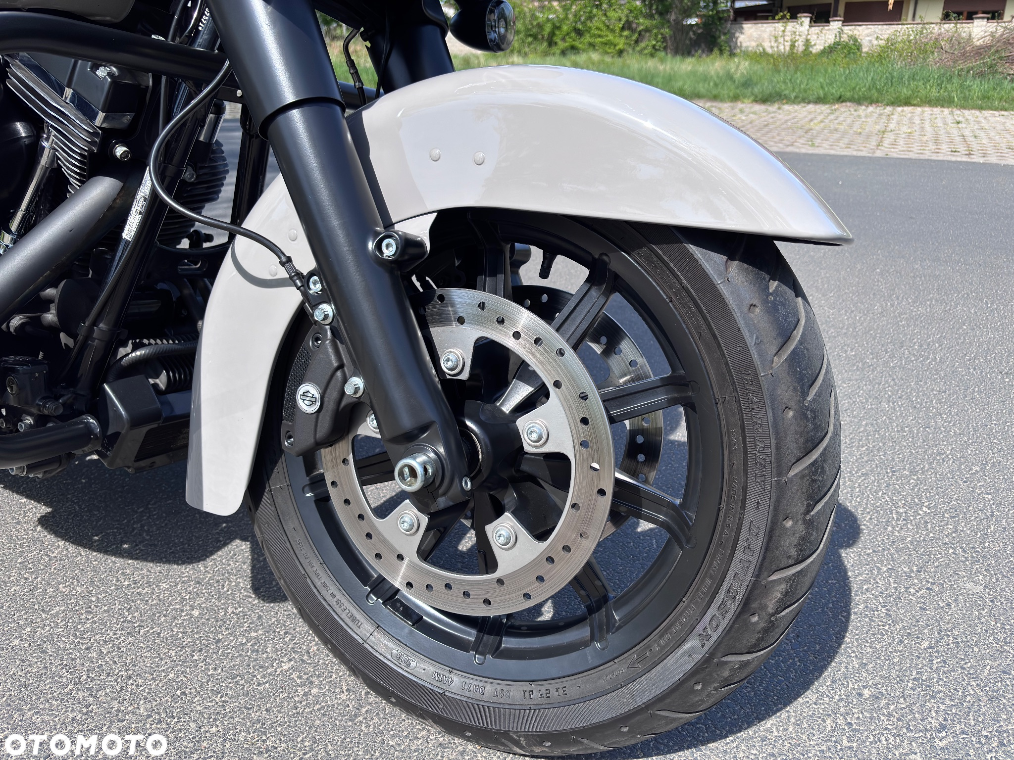 Harley-Davidson FLHS Electra Glide - 12