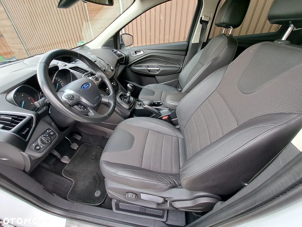Ford Kuga 2.0 TDCi 2x4 Individual - 22