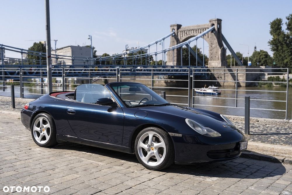 Porsche 911 Carrera - 23