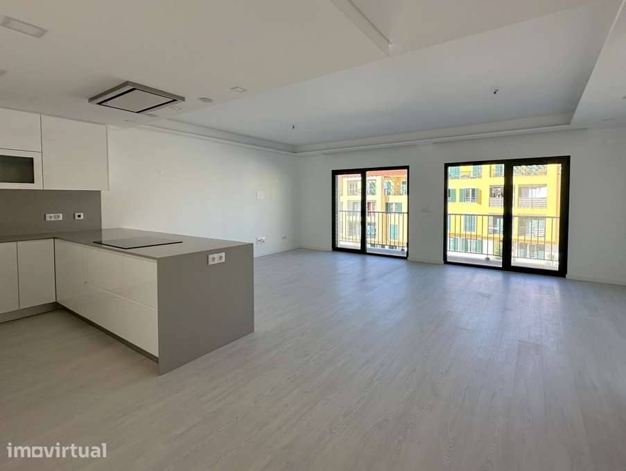 Apartamento T3 com Varanda Vista Mar e Parqueamento na Ericeira - Grande imagem: 3/37