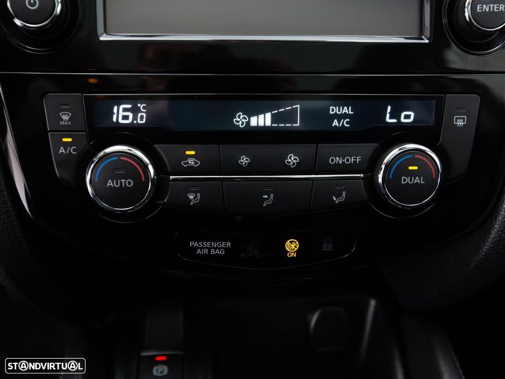 Nissan Qashqai 1.5 dCi N-Connecta - 16