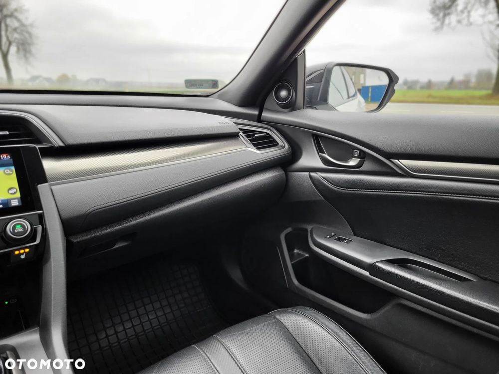 Honda Civic 1.0 i-VTEC Turbo CVT Executive - 16