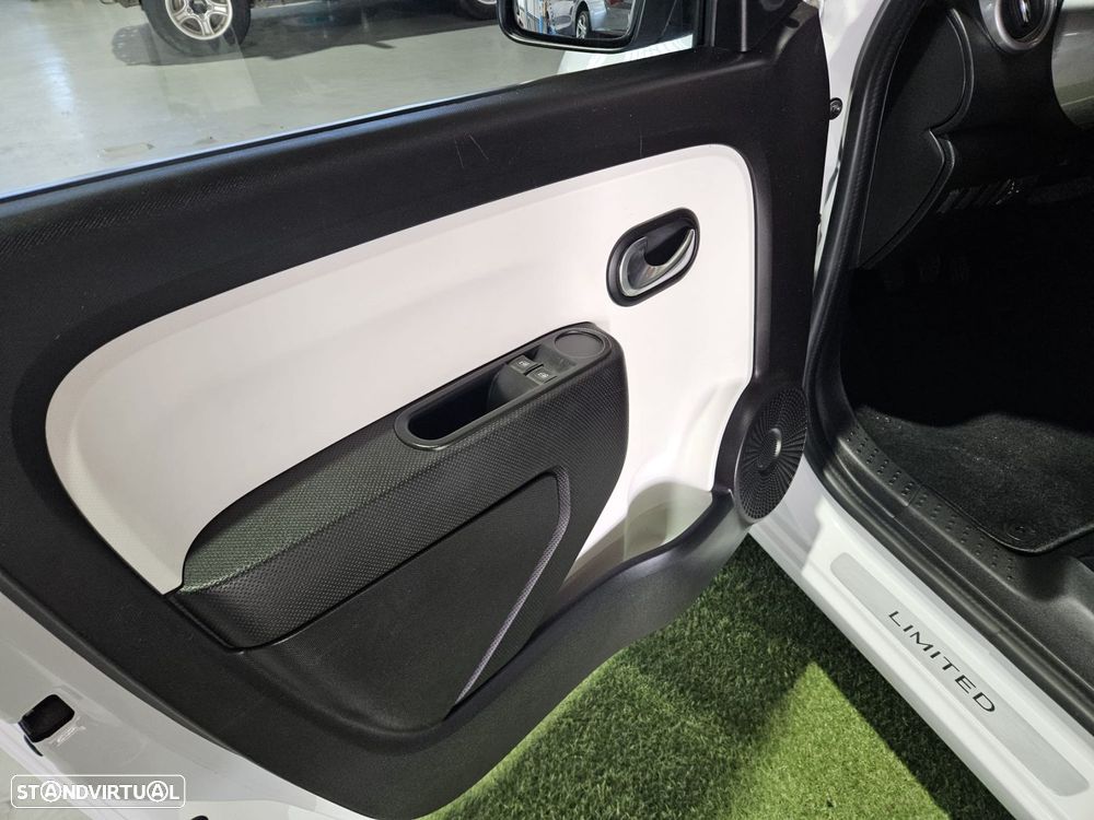 Renault Twingo 1.0 SCe Limited — fotografia 9
