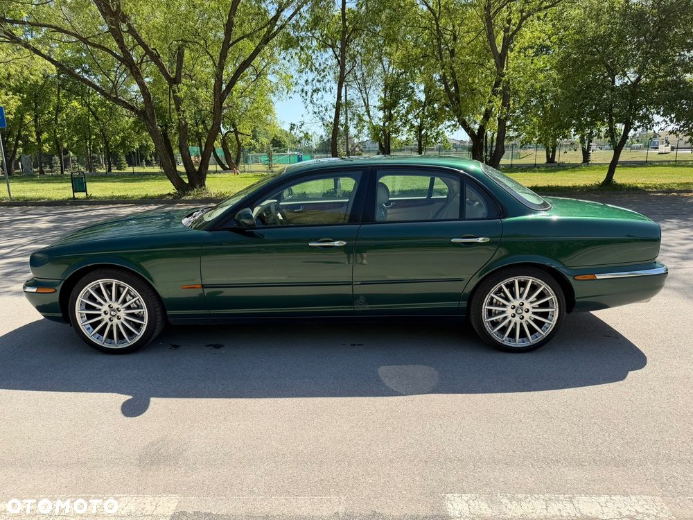 Jaguar XJR 4.2 - 8