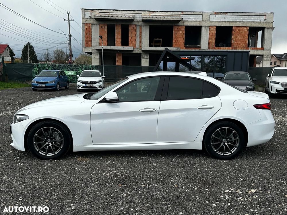 Alfa Romeo Giulia 2.2 JTDM RWD AT8 Super - 2