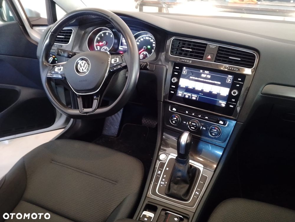 Volkswagen Golf 1.5 TSI ACT OPF DSG Comfortline - 19