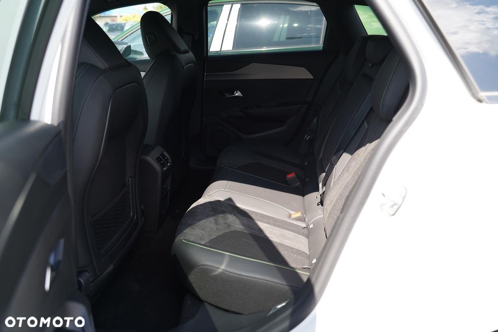 Peugeot 308 1.2 mHEV GT S&S e-DCS6 - 9