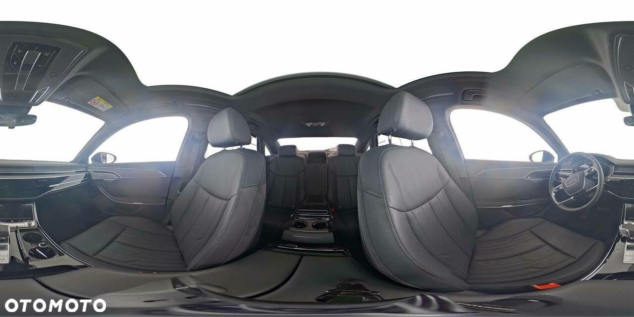Audi A8 - 4