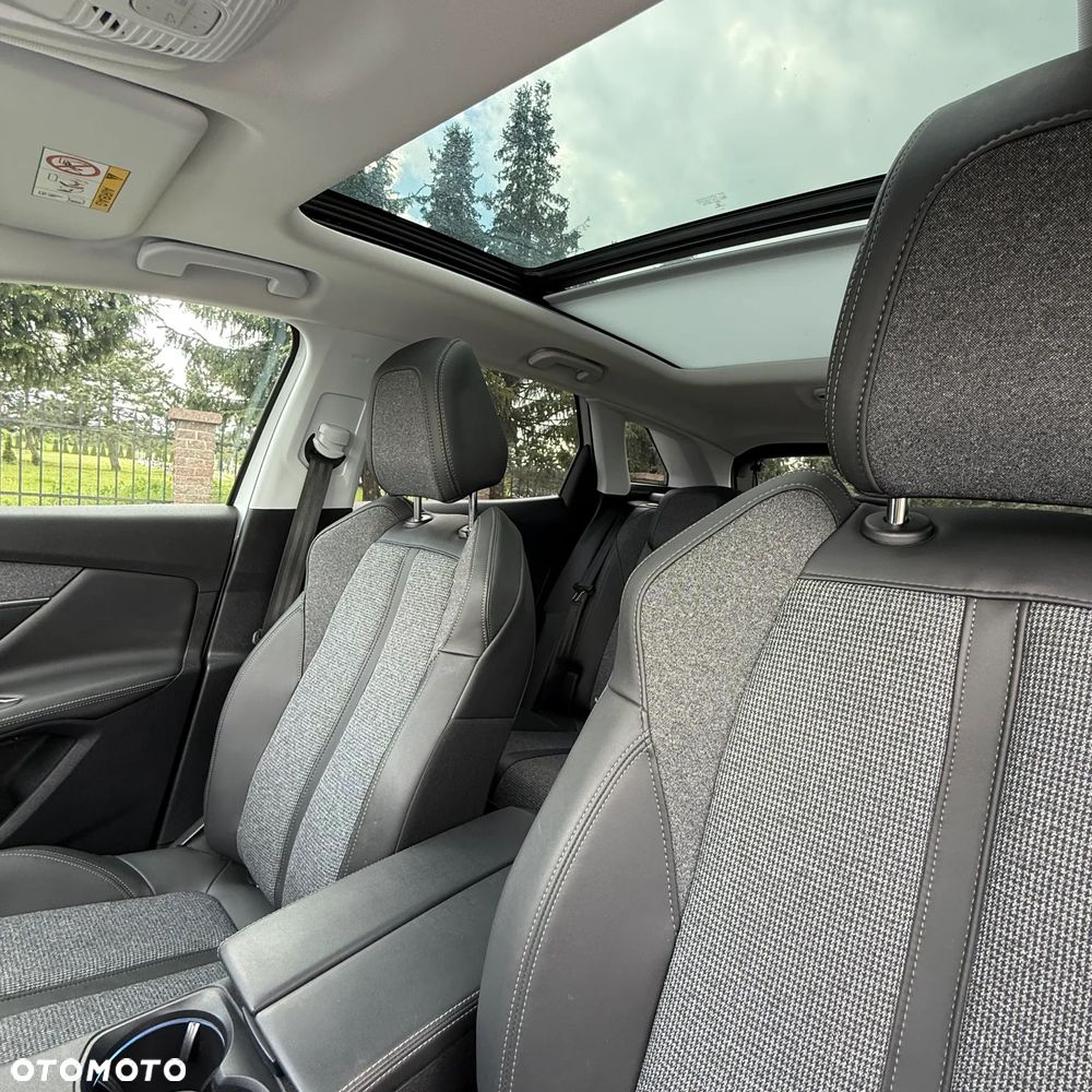 Peugeot 3008 1.2 PureTech Allure S&S EAT8 - 10