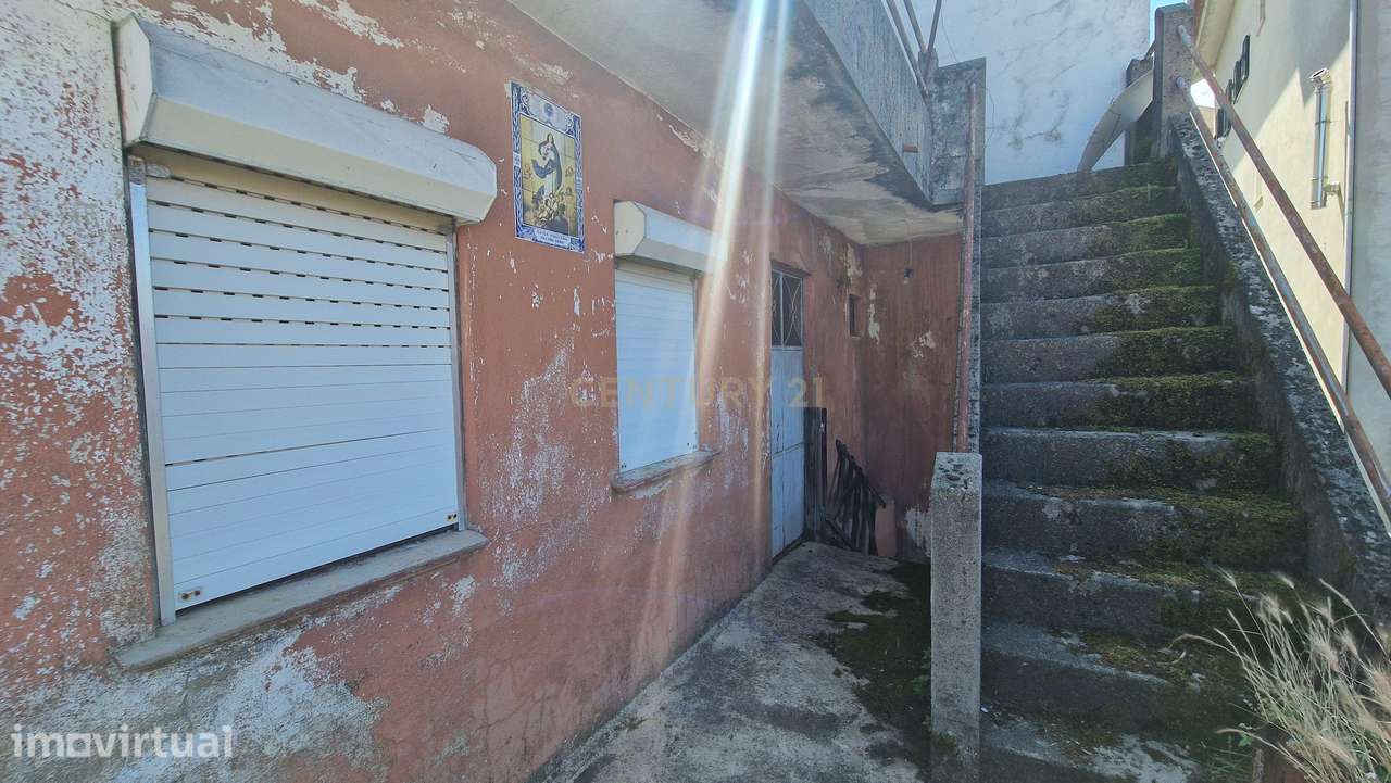 Moradia com terraço e terreno  em São Romão, Seia, no coração da Serra - Grande imagem: 3/7