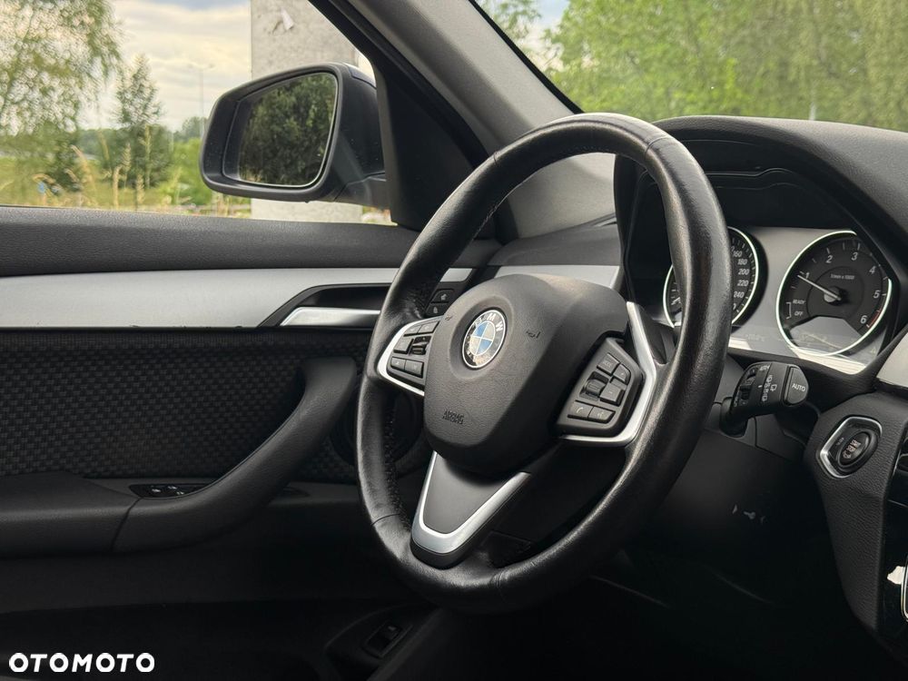 BMW X1 sDrive18d Advantage sport - 24