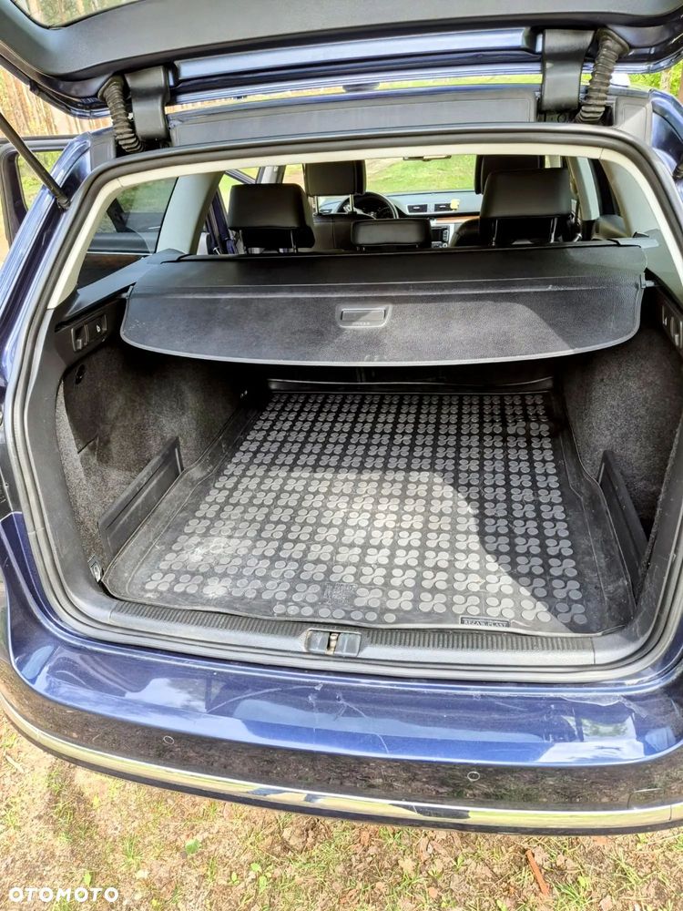 Volkswagen Passat 2.0 TDI DPF 4Mot Sportline - 8