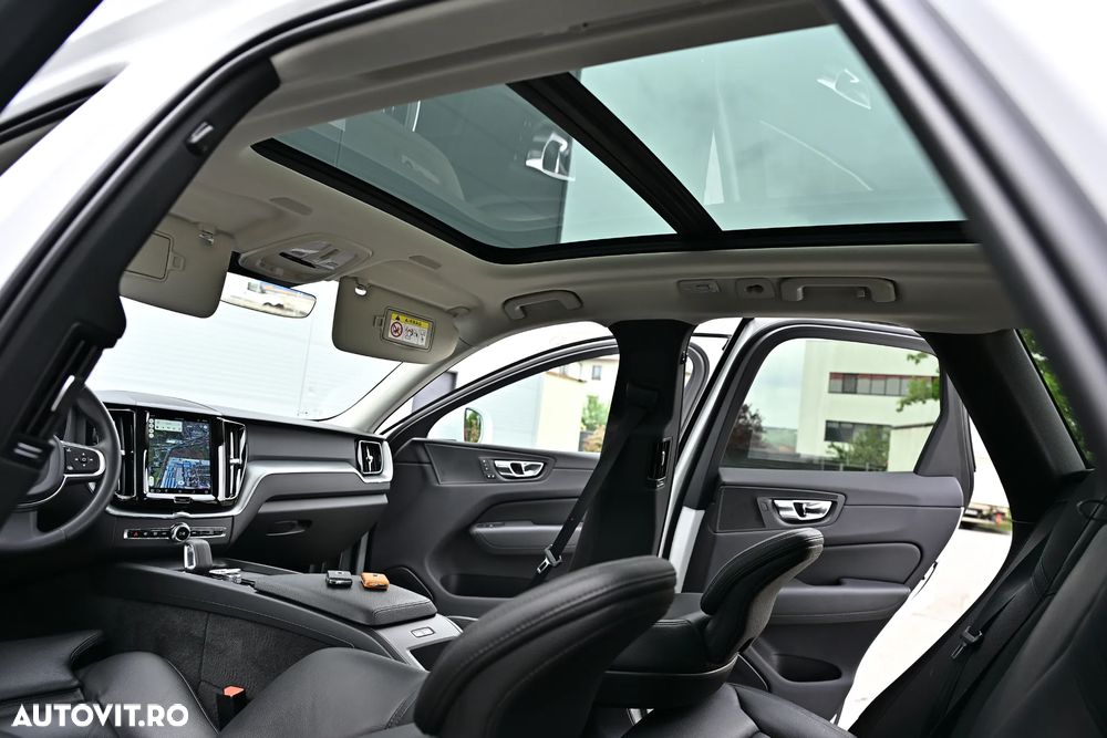 Volvo XC 60 T6 AWD Recharge Geartronic Inscription Expression - 26