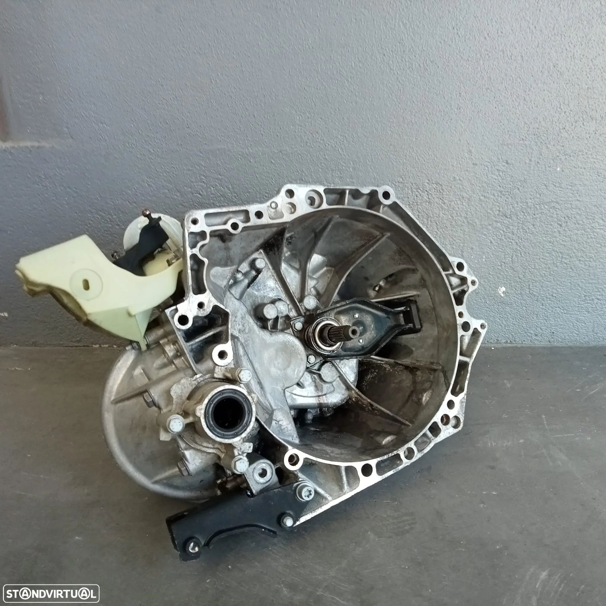Caixa de Vel Peugeot 207 1.6Hdi 20DP66 em Stock - 1